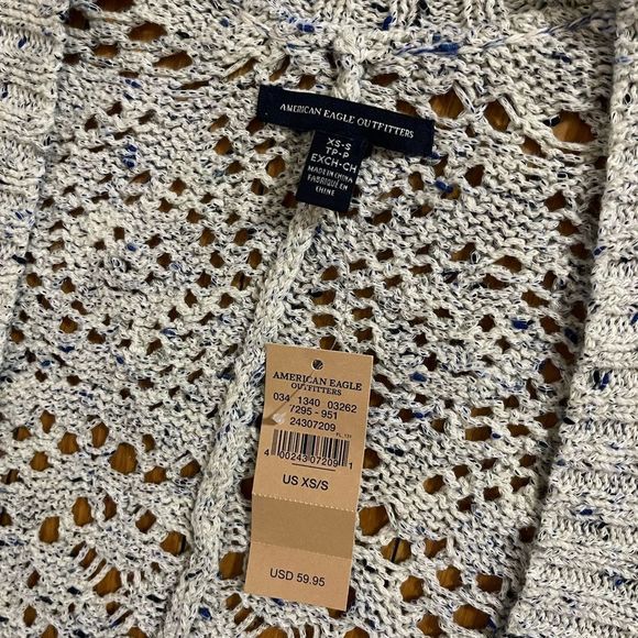NWT American Eagle Outfitters Crocheted Cardigan Size XS-S - Picture 2 of 7